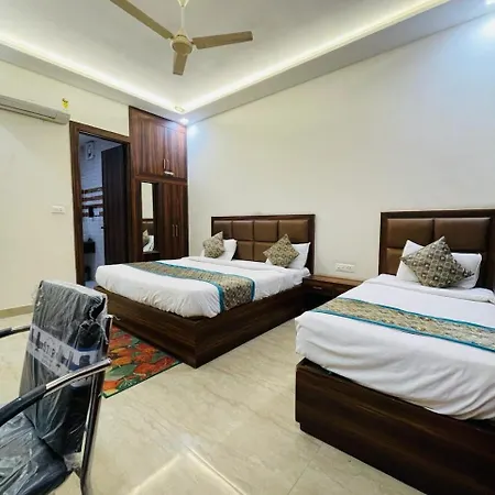 Hotel The Golden Taj By The Golden Taj Group & Hotels-3