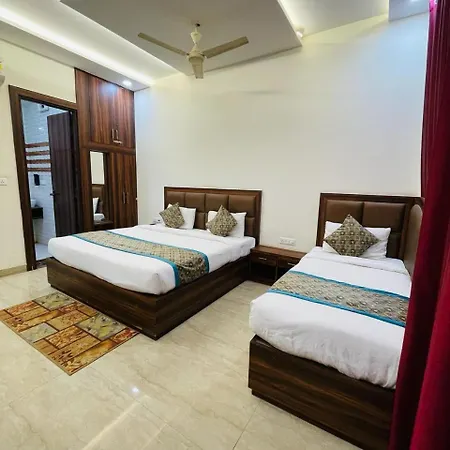 Hotel The Golden Taj By The Golden Taj Group & Hotels-2