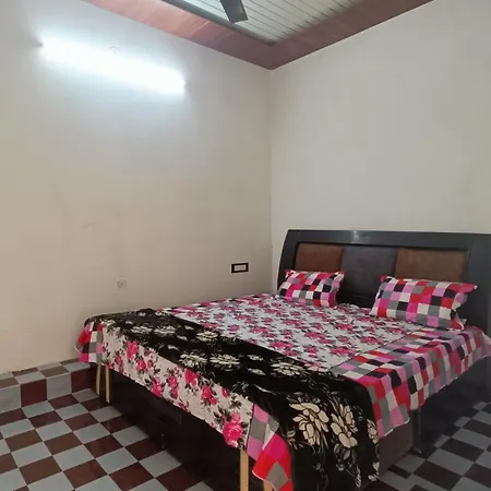 Keshav Narayan Home Stay-3