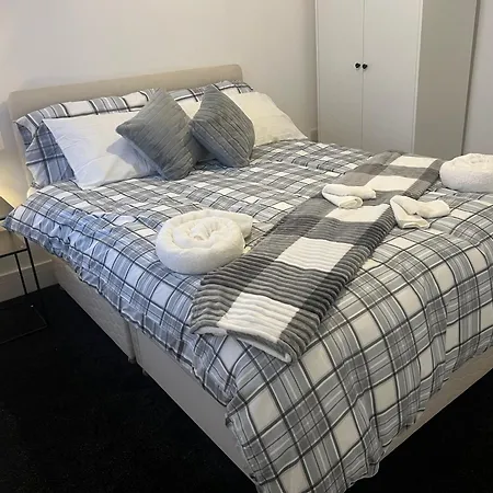 Ashfield New Place-2