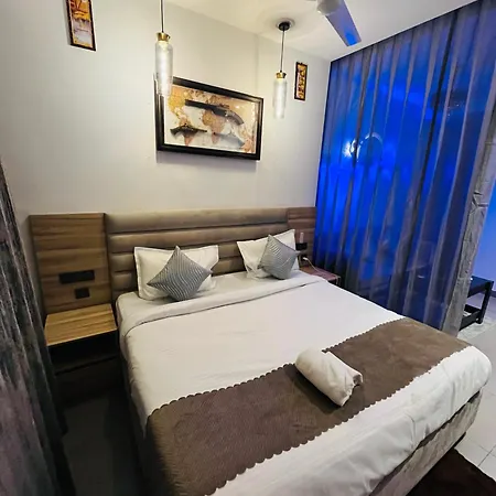 The Luxury Lodge-3