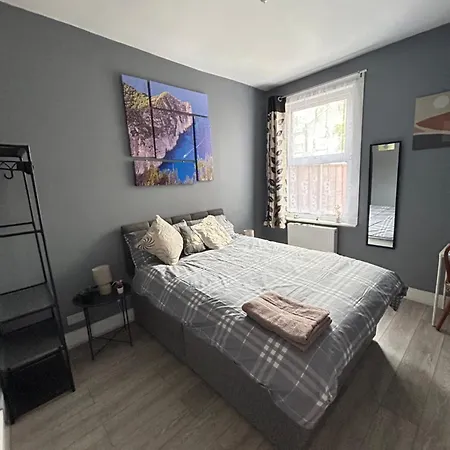 Hatton Homes: Tottenham-3