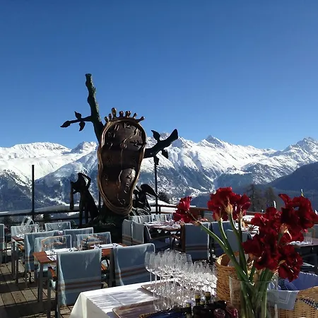 Hotel Salastrains-2