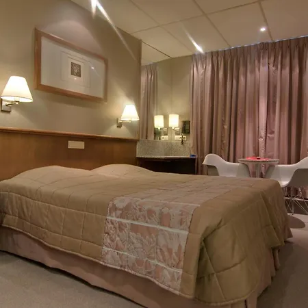 Hotel Glenmore-2