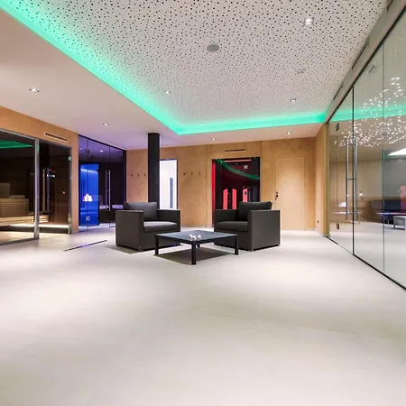 Parkhotel Hall In Tirol-3