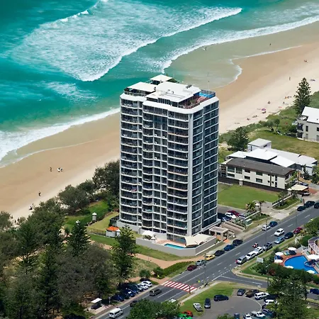 Golden Sands On The Beach - Absolute Beachfront Apartments-3