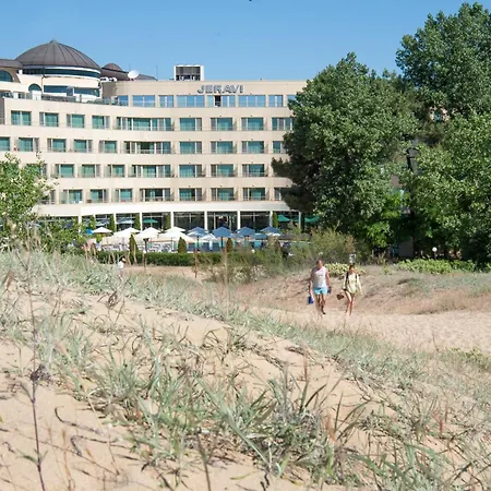 Jeravi Beach Hotel-2