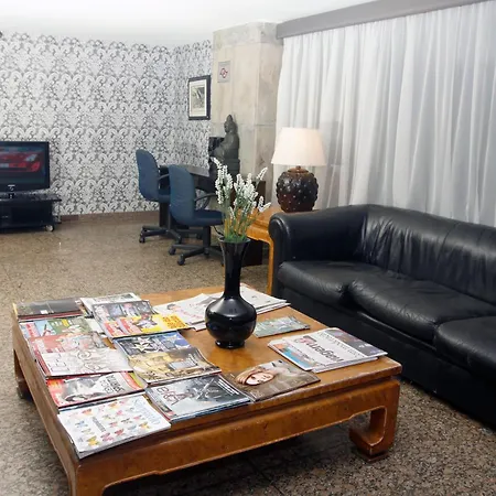 Hotel Plaza Apolo-3