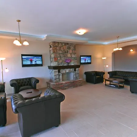 Club Residence At Blacksearama Golf-2