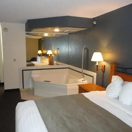 Baymont By Wyndham Owatonna-2