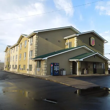 Super 8 By Wyndham Harrisonburg-3