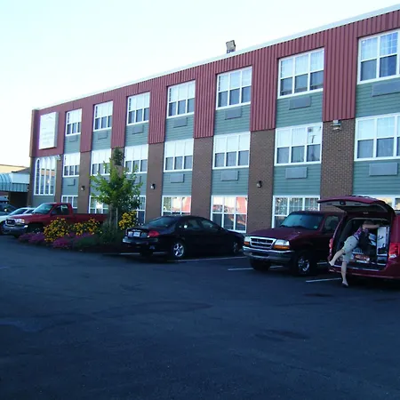 Claymore Inn And Suites-3