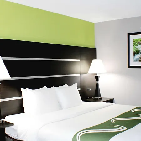 Quality Inn & Suites Bedford West-2