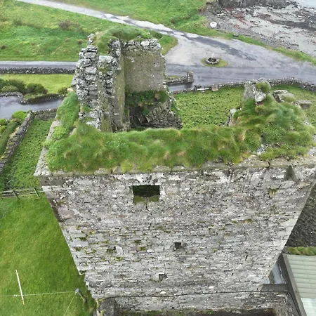 The Olde Castle B&B-3