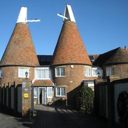 Manor Farm Oast-3