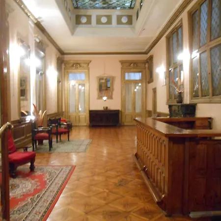 Hotel Reina-2