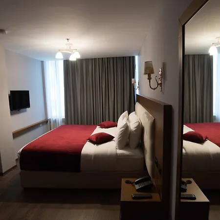 Albanopolis Hotel-3