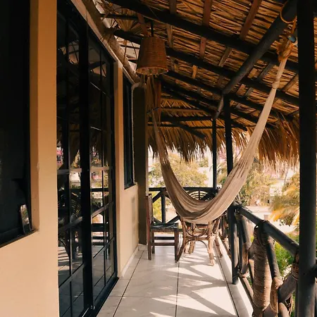 Beachfrontguesthouse-2
