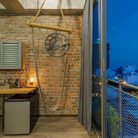 Bridges Danang Boutique Hotel-3