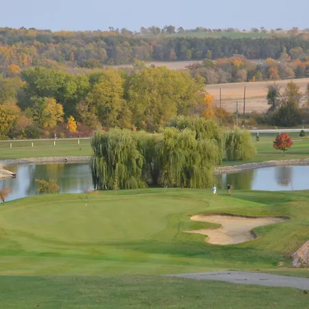 Boarders Inn And Suites By Cobblestone Hotels - Fayette-3