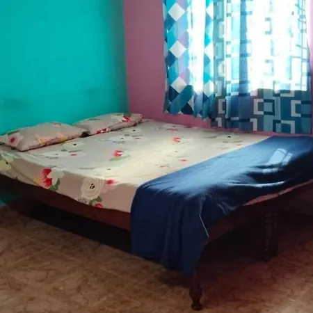 Pushpa Home Stay, Guest House Hampi-2