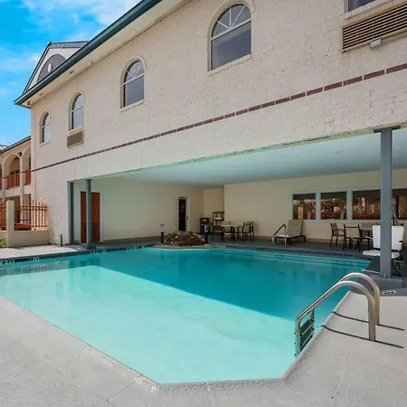Quality Inn & Suites Houston Northwest - Cypress-3