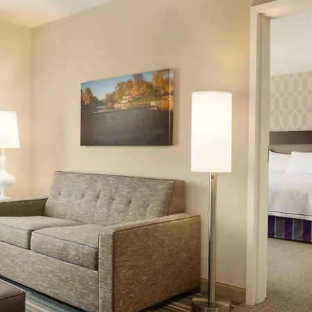 Home2 Suites By Hilton Menomonee Falls Milwaukee-2