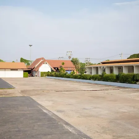 Sky View Hotel Buriram-2