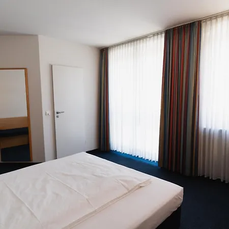 Hotel am Weiher-2
