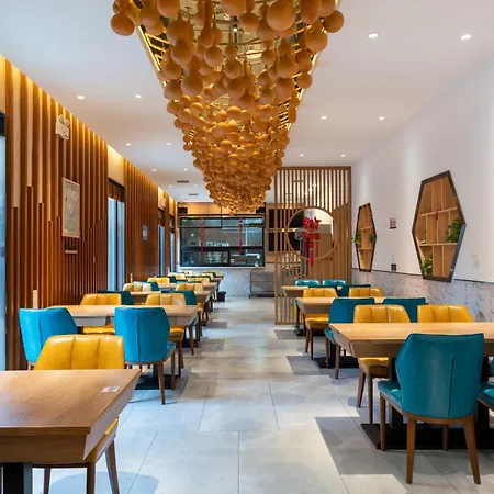 East Sacred Hotel-Beijing Tiananmen Square,The Forbidden City&The Palace Museum,Wangfujing Subway St Ation,Located In The City Center-3
