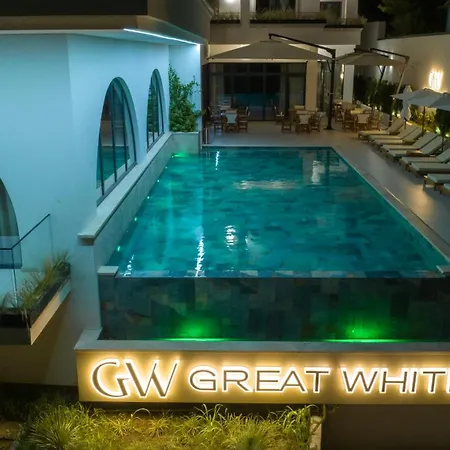 Great White Hotel-3
