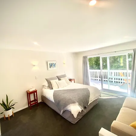 2 Mile Bay Guesthouse-3