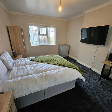 Brunswick Park Shared House-3