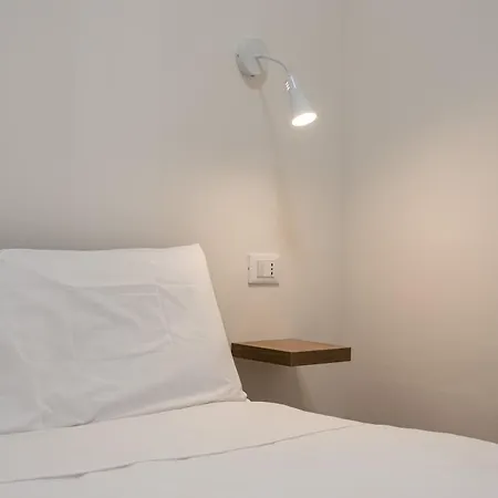 Quattro Canti Rooms-3