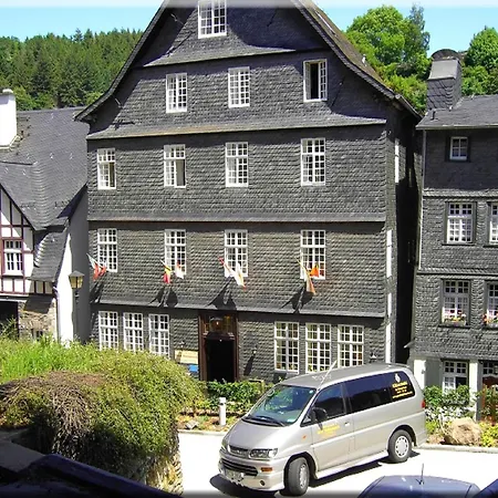 Hotel Graf Rolshausen-2
