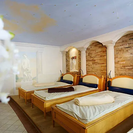 Hirschen Wohlfühlhotel-2