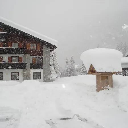 Hotel La Rouja-2