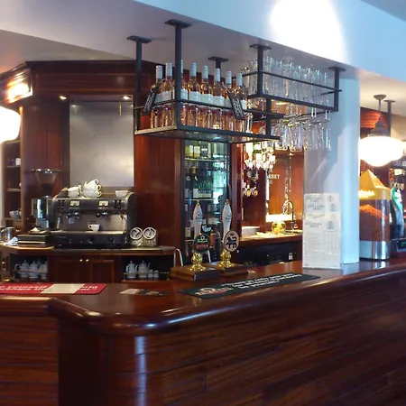 Anglesey Arms Hotel-3