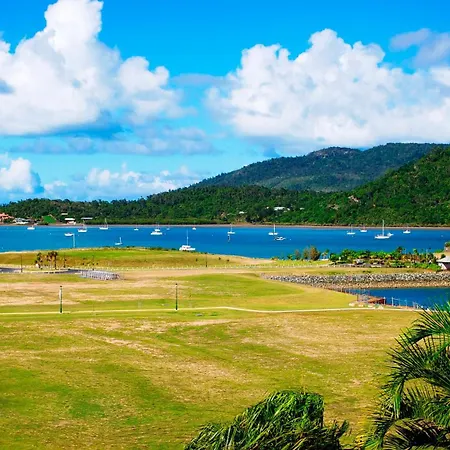 Portside Whitsunday Luxury Holiday Apartments-3