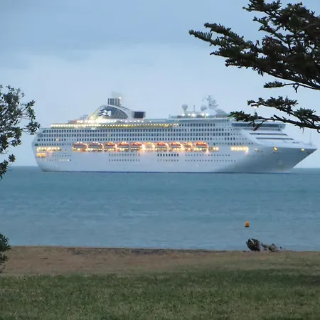 Harbour View Motel On Ahuriri Beach In Napier Nz With Sea View Suites-2