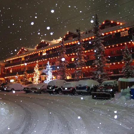 Chateau Apres Lodge-3
