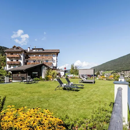 Rainell Dolomites Retreat-2
