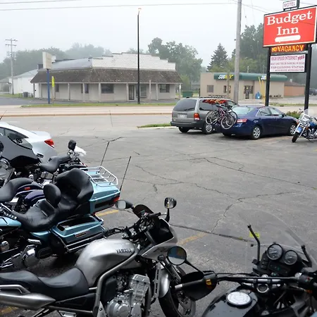 Budget Inn Marinette-3