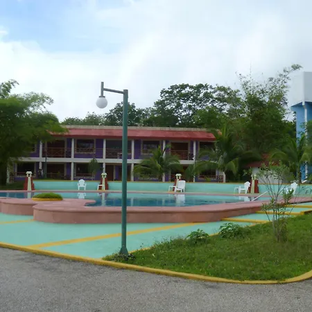 Hotel Debliz Xpujil-2