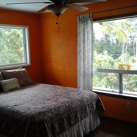 Lava Tree Tropic Inn-2