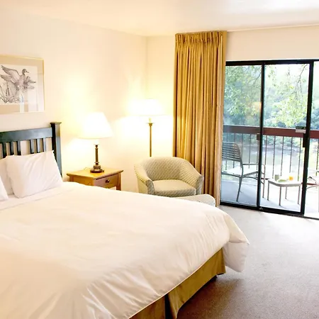 Riverside Inn-3