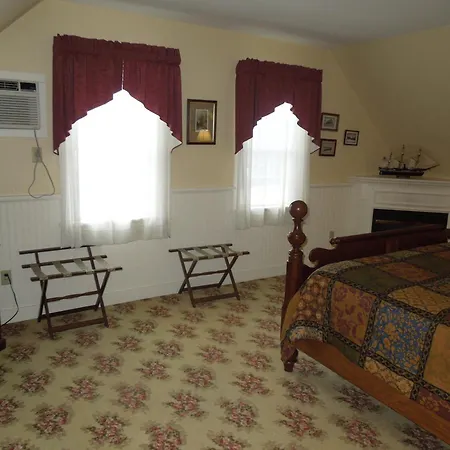 Kearsarge Inn-3
