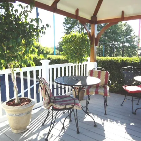 West Bank Inn-3