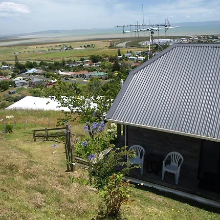Grafton Cottage & Chalets-3