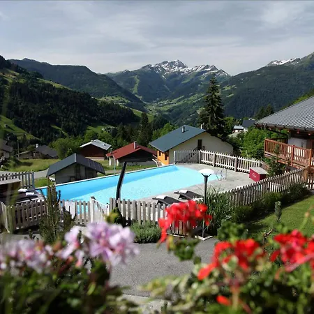 Hotel La Ferme Du Chozal, Chalet De Tradition-2